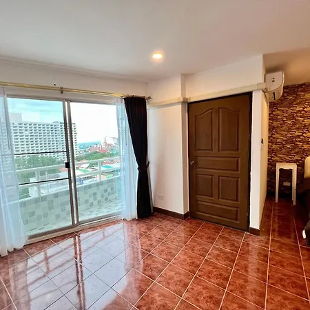 Stylish 1br Sea-view - 2 Balconies - View Talay 1 Jomtien *