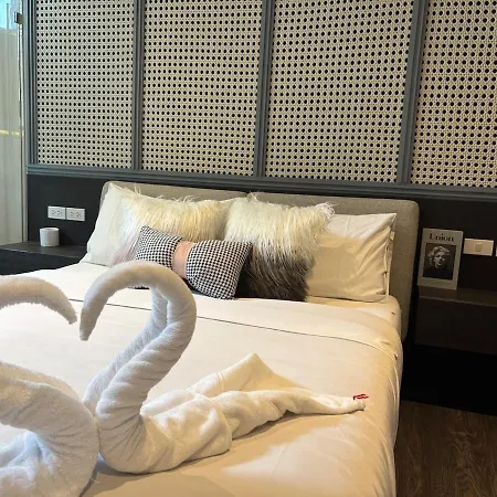 Inara In The Center Of Pattaya-4 Bedrooms 5 Bathrooms-billiards Table And Swimming Pool For A Relaxing * Pattaya