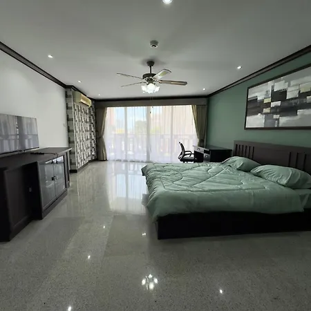 วันหยุดที่บ้าน Spacious 2br - 3 Balconies Views