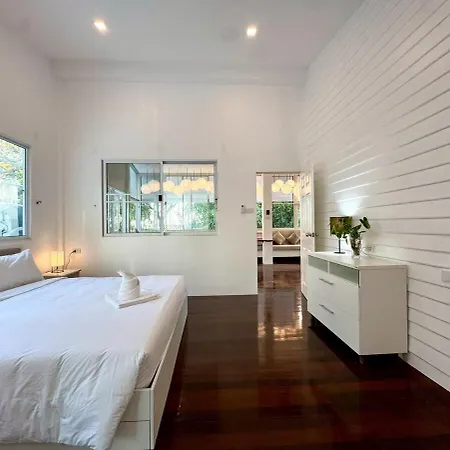 Sunset 30m To 4br Villa *