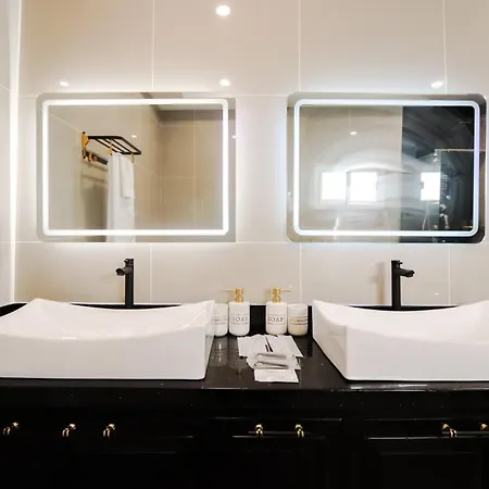 Indiluxe Pool Villa Pattaya