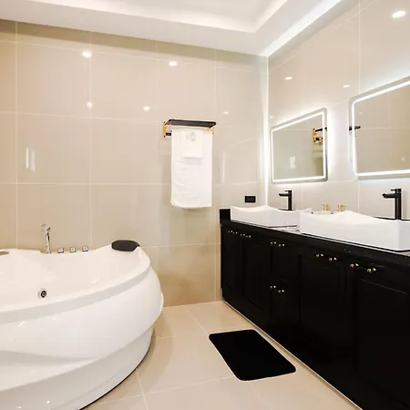 Indiluxe Pool Villa