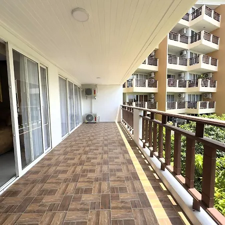 Spacious 2br Corner - Garden View Balcony - Royal Hill *