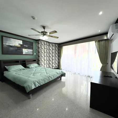 Spacious 2br - 3 Balconies Views