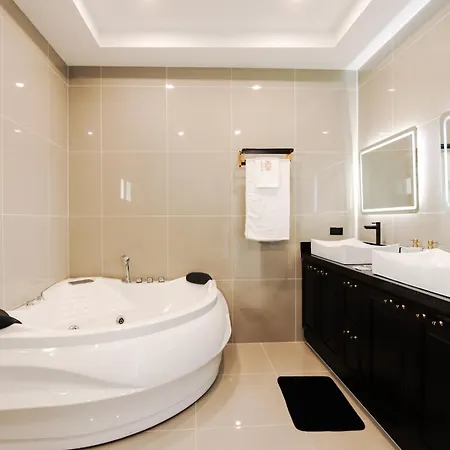 Indiluxe Pool Villa