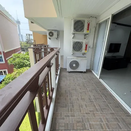 วันหยุดที่บ้าน Spacious 2br - 3 Balconies Views Pattaya