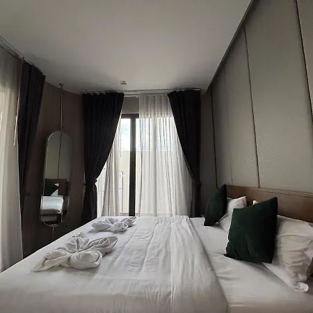 Inara In The Center Of Pattaya-4 Bedrooms 5 Bathrooms-billiards Table And Swimming Pool For A Relaxing วิลล่า *