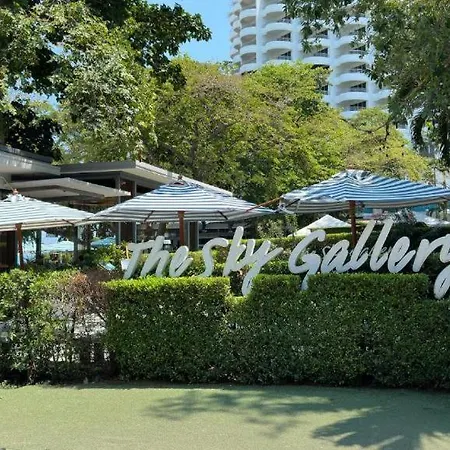 3br Pool Access Patumnak Hill * Pattaya