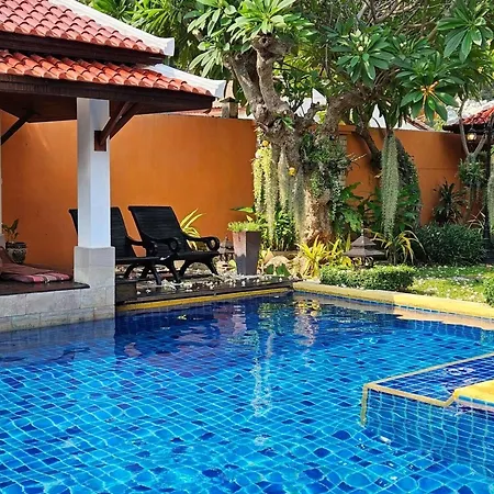 วิลล่า Exclusive Balinese Pool In