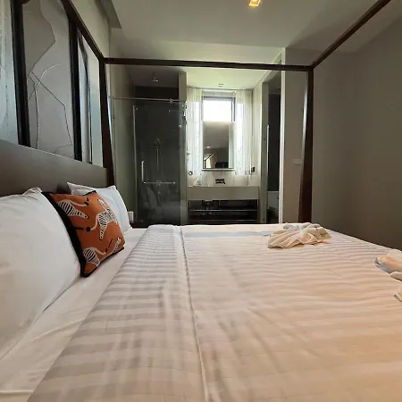 วิลล่า Inara In The Center Of Pattaya-4 Bedrooms 5 Bathrooms-billiards Table And Swimming Pool For A Relaxing *