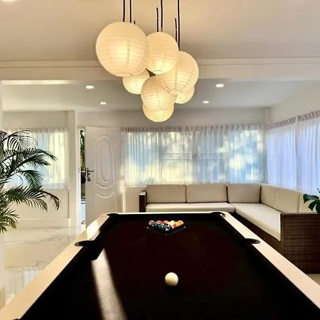Sunset 30m To 4br Villa Pattaya