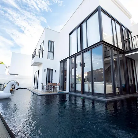 วิลล่า Maya Pool Inara