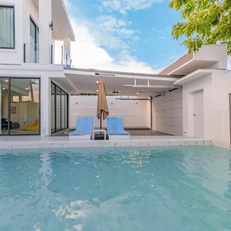 Luxury 6b Lagoon With Swimming Pool Pattaya