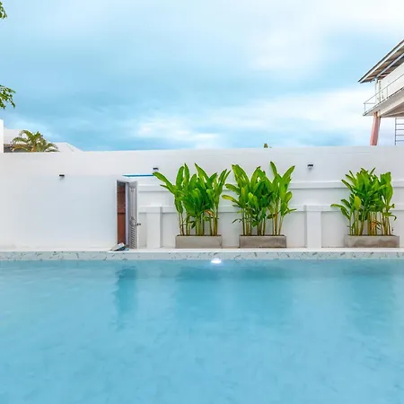 Luxury 6b Lagoon With Swimming Pool *