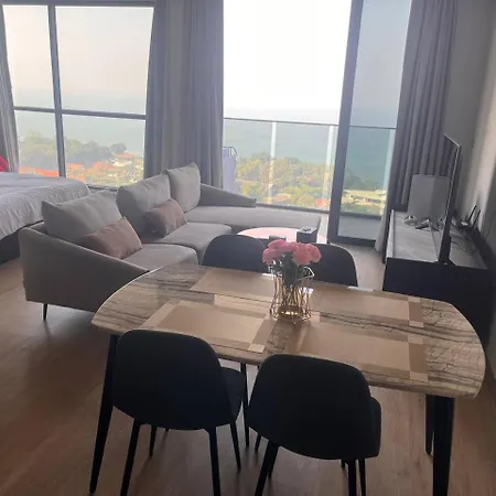 High End Large Sea View อพาร์ทเม้น Pattaya