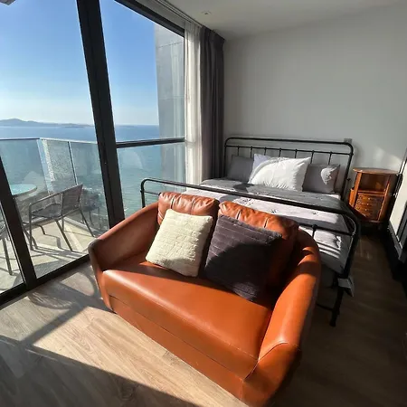 Floor With Amazing Sea View Apartment *