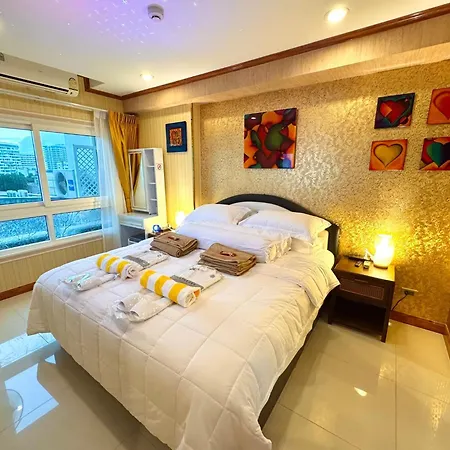 Luxury One Bedroom Pattaya-pratamnak Apartment