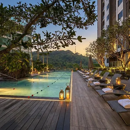 Unixx South - High Floor Sea View 2 Bedrooms Pattaya