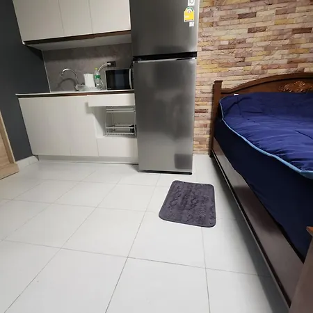студия ад Apartment *