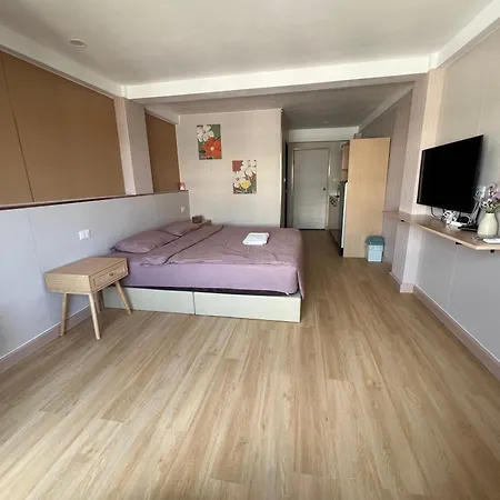 Nirun Apartment *