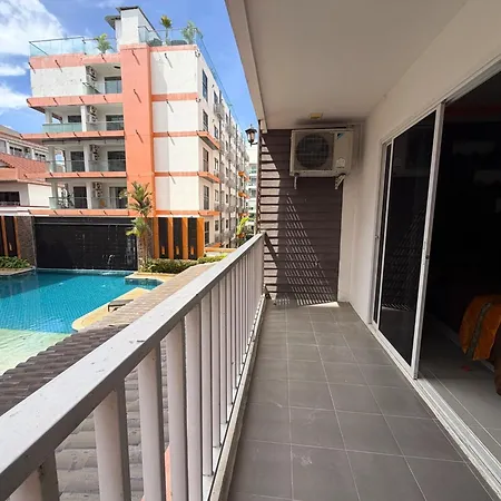 Pool-view With Balcony - Nordic Vip 3, Pratumnak Apartment Pattaya