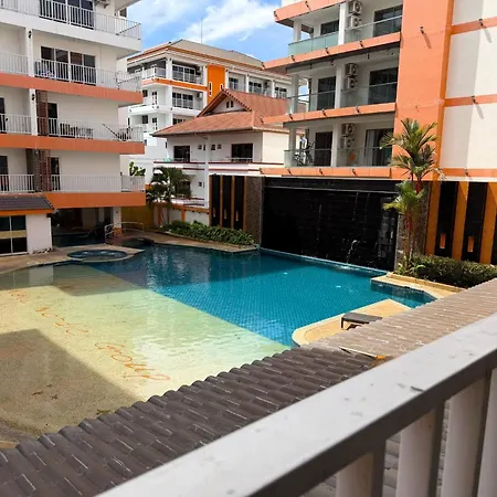 Pool-view With Balcony - Nordic Vip 3, Pratumnak Apartment *
