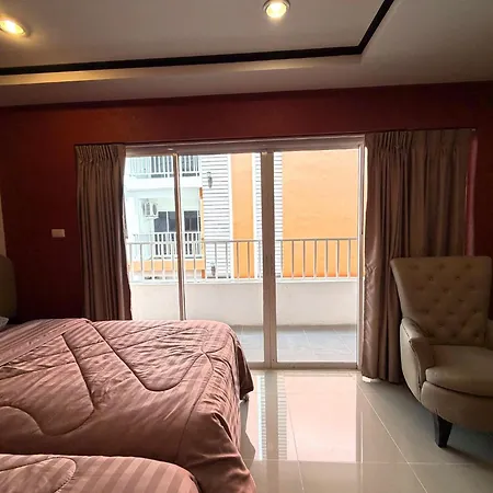 Cozy With Balcony - Pratumnak Hill