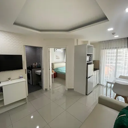 Cozy With Swimming Pool, Gym, Sauna, Great Location, Near Beach, Easy Transport - Guest Friendly * Pattaya