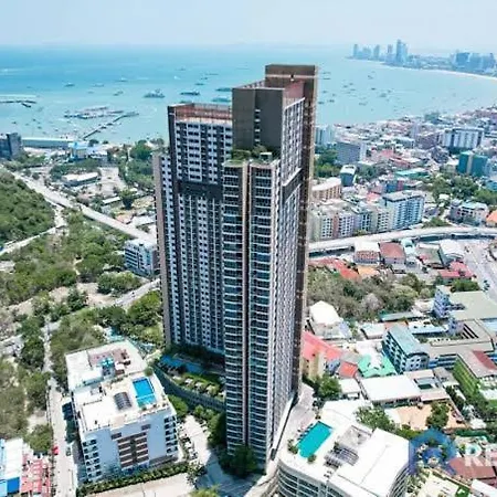 อพาร์ทเม้น Unixx 2 Bedroom Sea View Pattaya