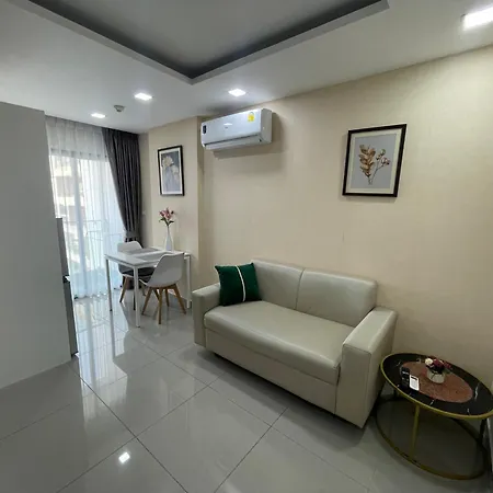Cozy With Swimming Pool, Gym, Sauna, Great Location, Near Beach, Easy Transport - Guest Friendly อพาร์ทเม้น *