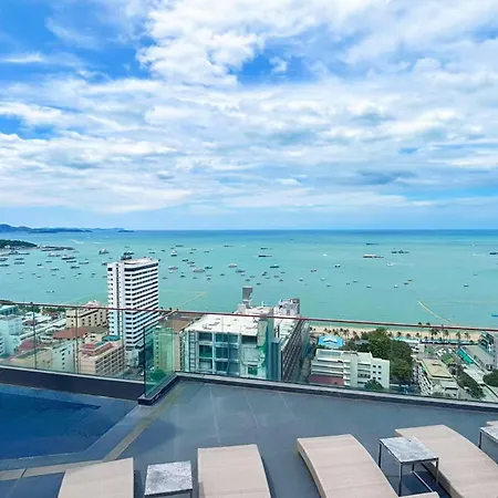 Edge Pattaya中心公寓 无边泳池 地标景观 海景房 Pattaya