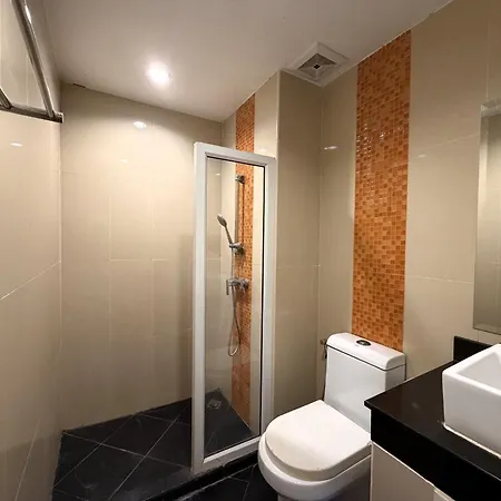 Pool-view With Balcony - Nordic Vip 3, Pratumnak Apartment Pattaya