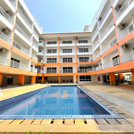 Comfortable Pool-view With Balcony - Pratumnak, *