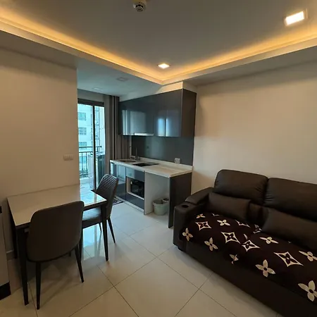 อพาร์ทเม้น Arcadia Continental Pattaya