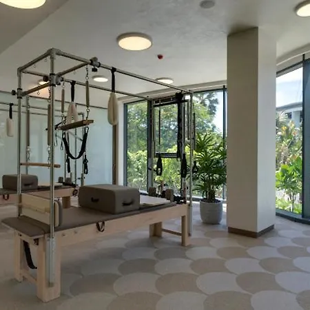 Ultra-luxury Sea View At Arom