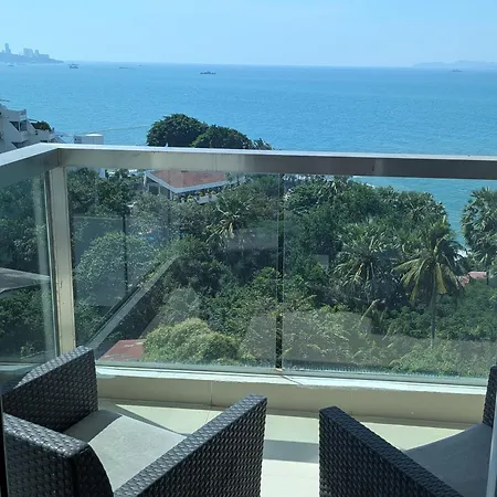 The Palm Wongamat Luxury Apartment *