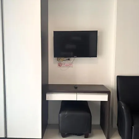 อพาร์ทเม้น Cozy Pool-view With Balcony - New Nordic Vip 3, Pratumnak Pattaya