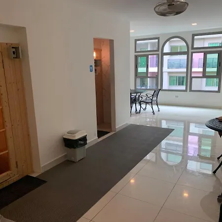 E01 Arcadia Boutique 2-bedroom Apartment, Big Tv, Netflix, Washer & Dryer *
