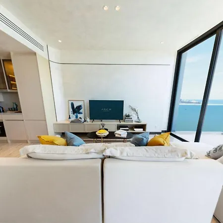 Ultra-luxury Sea View At Arom อพาร์ทเม้น