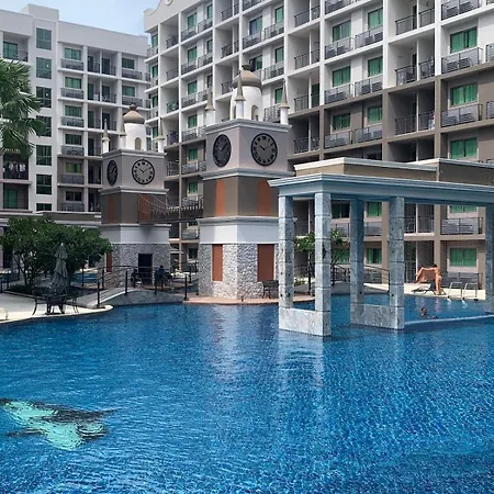 E01 Arcadia Boutique 2-bedroom Apartment, Big Tv, Netflix, Washer & Dryer อพาร์ทเม้น Pattaya
