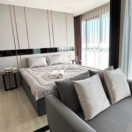 The Panora Pratamnak High Floor Sea View Luxury 1 Bdr Apartment