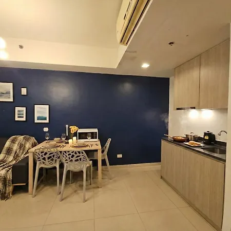 Unixx South - High Floor Sea View 2 Bedrooms Pattaya