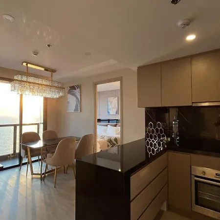 Apartment Luxury 2br Sea View Unit I 35th Floor Rare Unit Pattaya