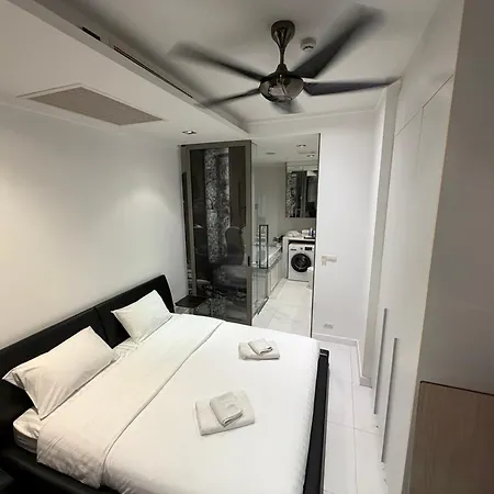 อพาร์ทเม้น Modus Beachfront Pattaya