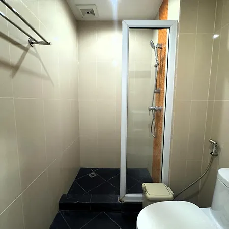 อพาร์ทเม้น Comfortable Pool-view With Balcony - Pratumnak,
