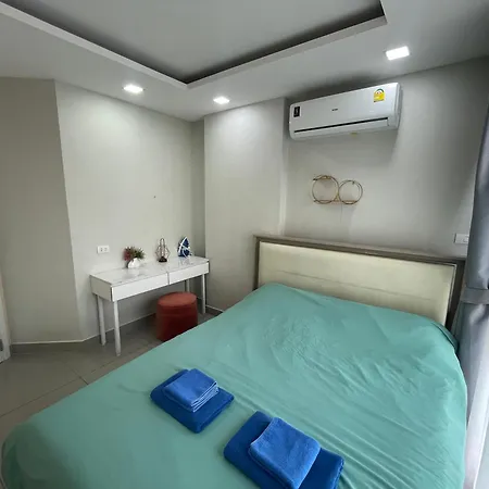Cozy With Swimming Pool, Gym, Sauna, Great Location, Near Beach, Easy Transport - Guest Friendly อพาร์ทเม้น *