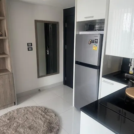Seaview 1bedroom Near The Thailand Apartment *