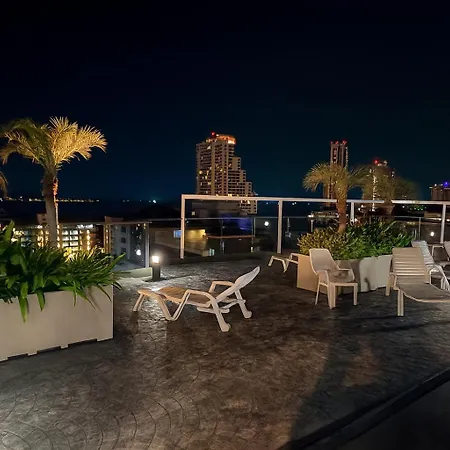 Apartment Cozy 2br Rooftop Swimming Pool Pratumnak *