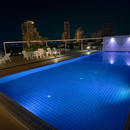 Cozy 2br Rooftop Swimming Pool Pratumnak *