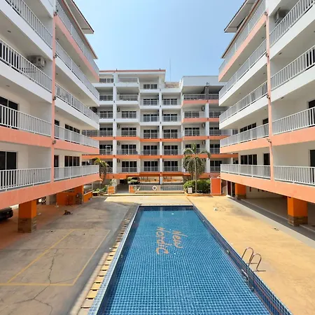 Apartment Pool-view With Balcony - New Nordic Vip 4, Pratumnak *
